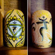 Load image into Gallery viewer, Handpainted chakra beads