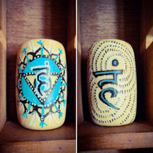 Load image into Gallery viewer, Handpainted chakra beads