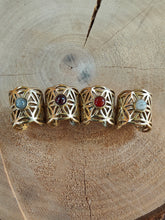 Load image into Gallery viewer, Flower of life cuff, short