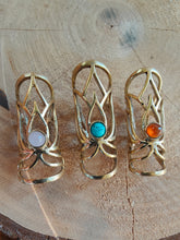 Load image into Gallery viewer, Lotus crystal cuff