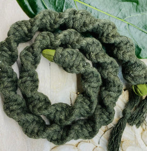 Green macrame Spiralock 40cm