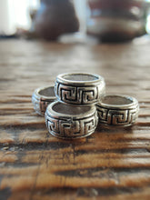 Load image into Gallery viewer, Tribal bands
