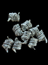 Load image into Gallery viewer, Feather beads
